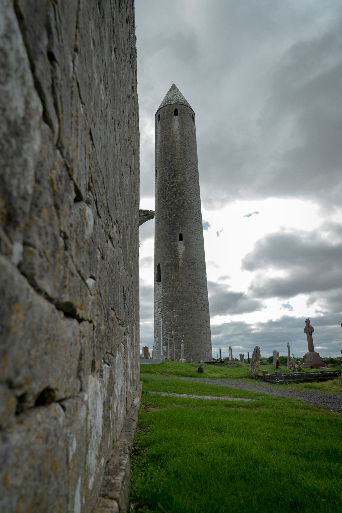 Kilmacduagh Abbey image7