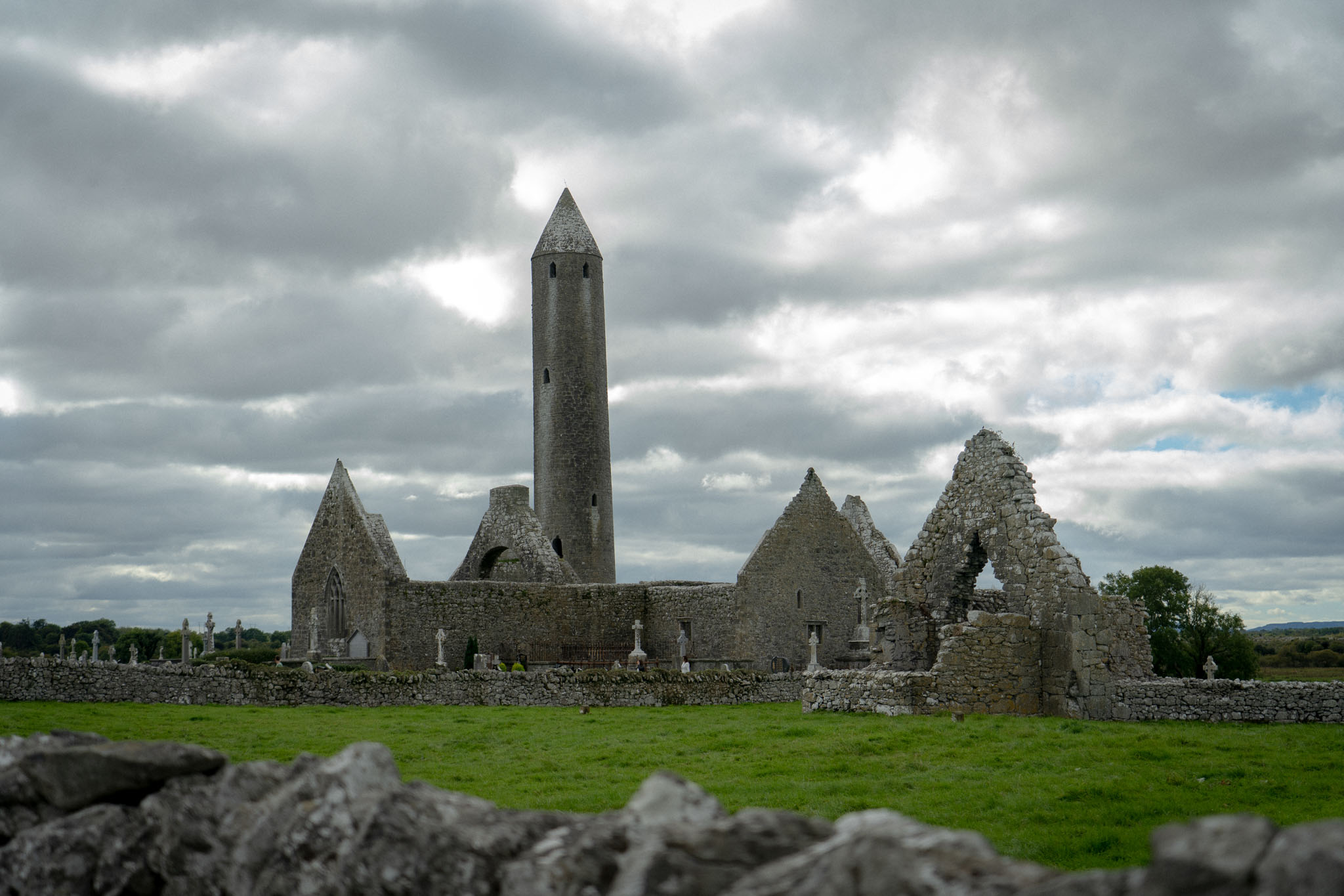 Kilmacduagh Abbey image9